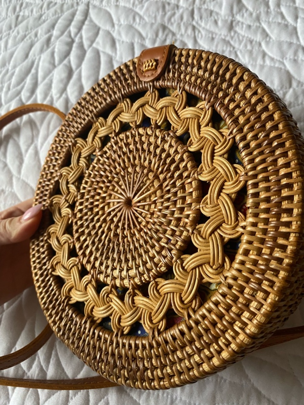 Hand Woven Rattan + Leather Crossbody Bag - Picture 4 of 8